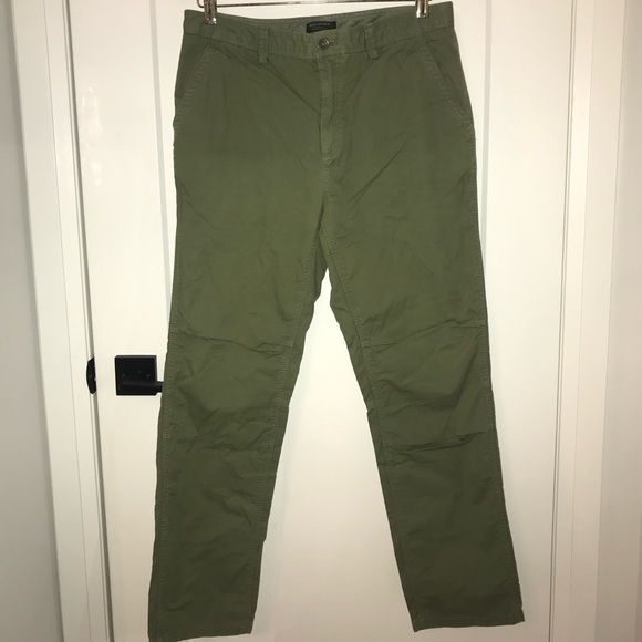 Banana Republic Aiden Pant In Green - Picture 2 of 6